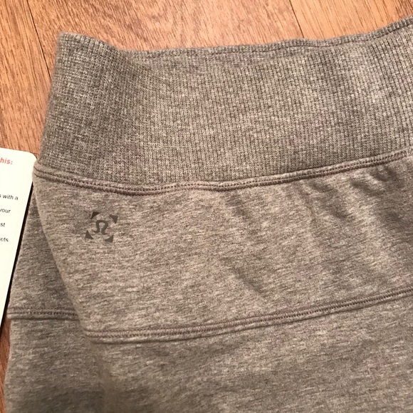 NWT Lululemon Cross Cut Men’s XL Pant-  Gray - Picture 5 of 7